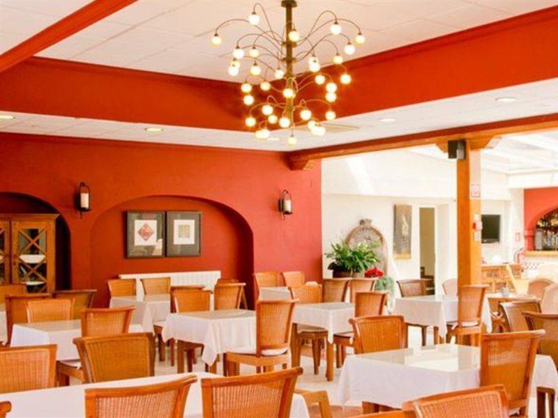 Bahia Pinosol Aparthotel 4*
