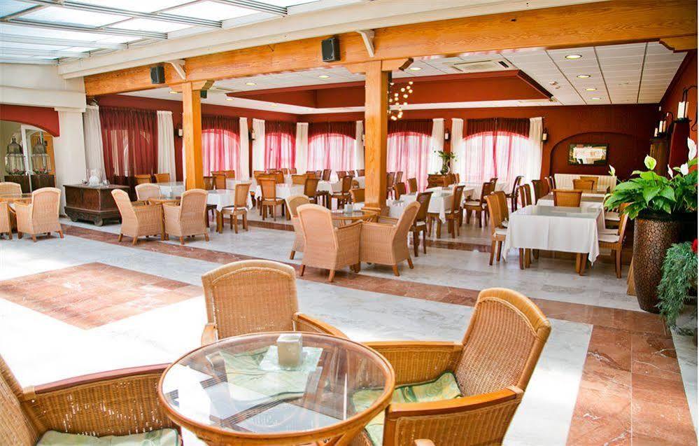 Bahia Pinosol Aparthotel 4*