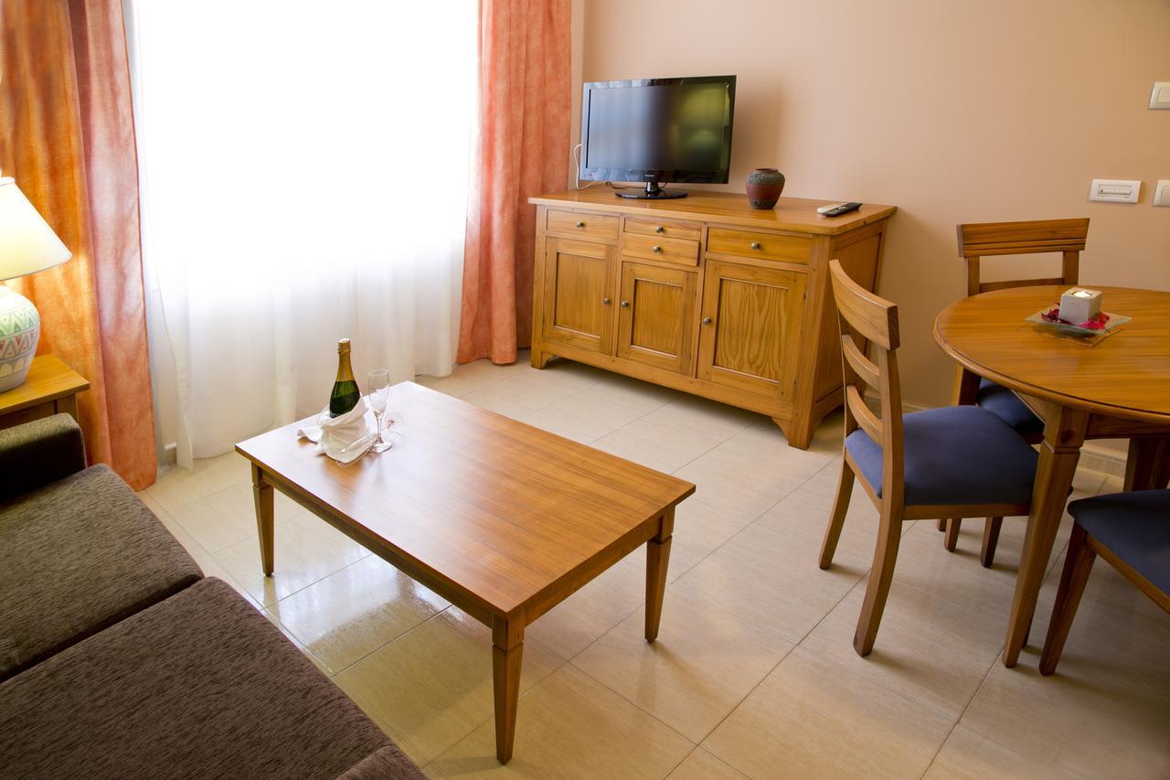 Bahia Pinosol Aparthotel